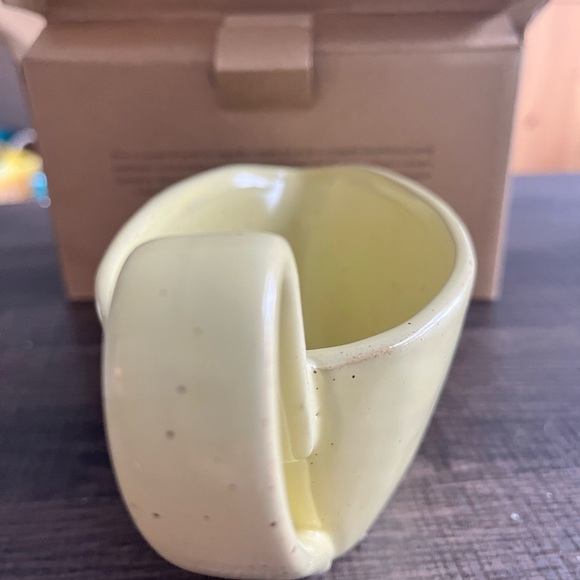 Ferm Living Flow Sauce Boat, Speckled Yellow, NIB - Picture 9 of 11